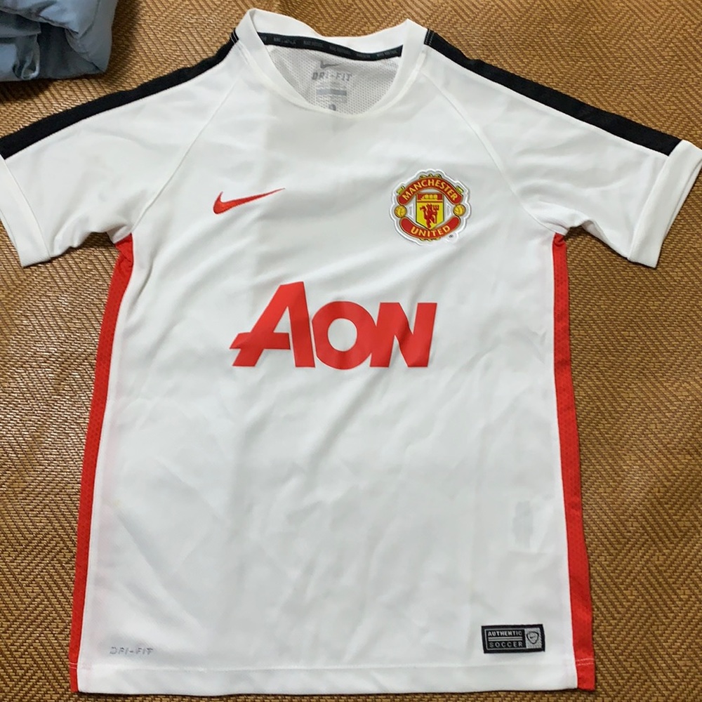Nike Manchester United Jersey Boys Size Small